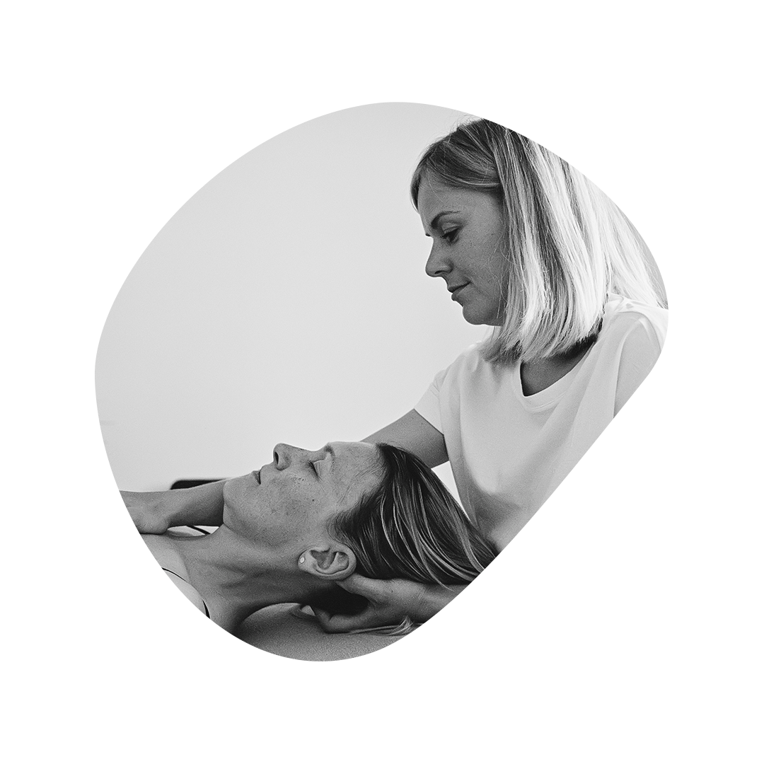 Osteopathische Behandlung im Nackenbereich